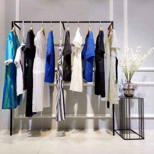 探尋優(yōu)質(zhì)貨源 走進樸莊19夏真絲棉麻品牌折扣女裝店